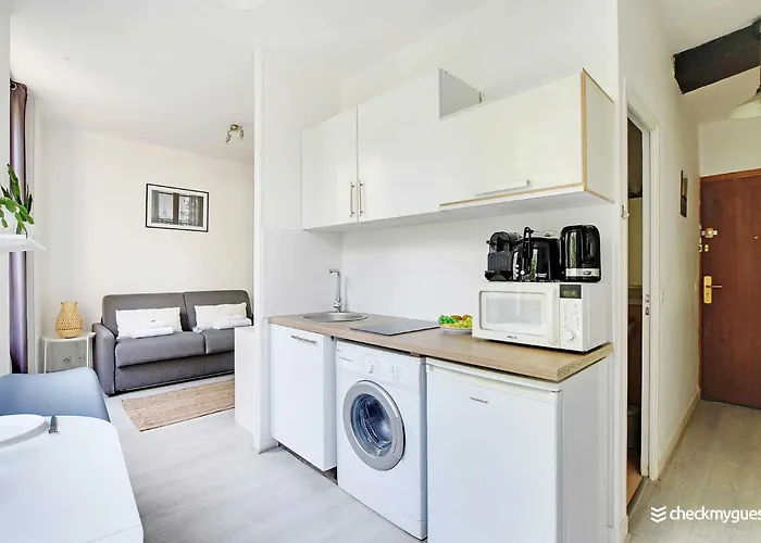 Cosy Studio In The Heart Of The Marais